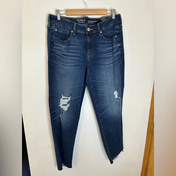 NWT Torrid Boyfriend Perfect Ankle Vintage Stretch Jeans - Picture 6 of 6